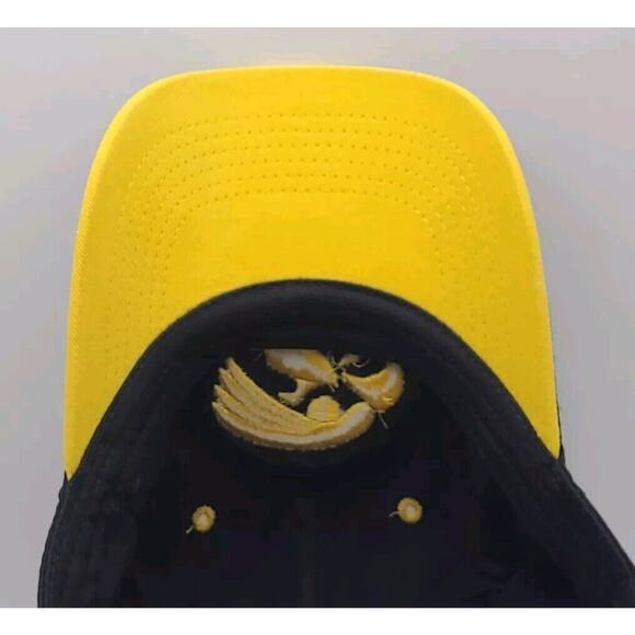 University of Iowa Hawkeyes‎ Strapback Football Basketball Baseball Sideline Cap - Picture 6 of 9